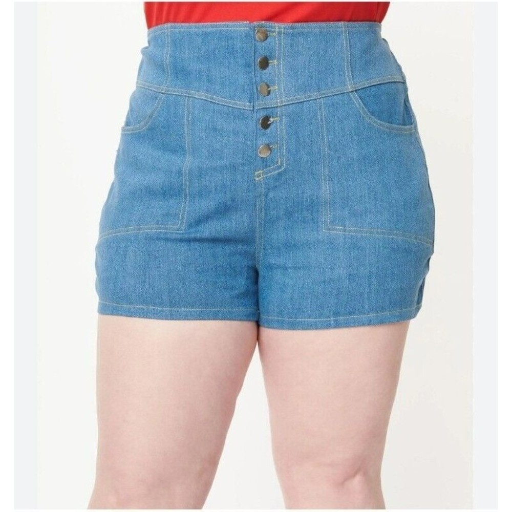Unique Vintage Light Blue Denim High Waist Suzy Shorts Size 10-12